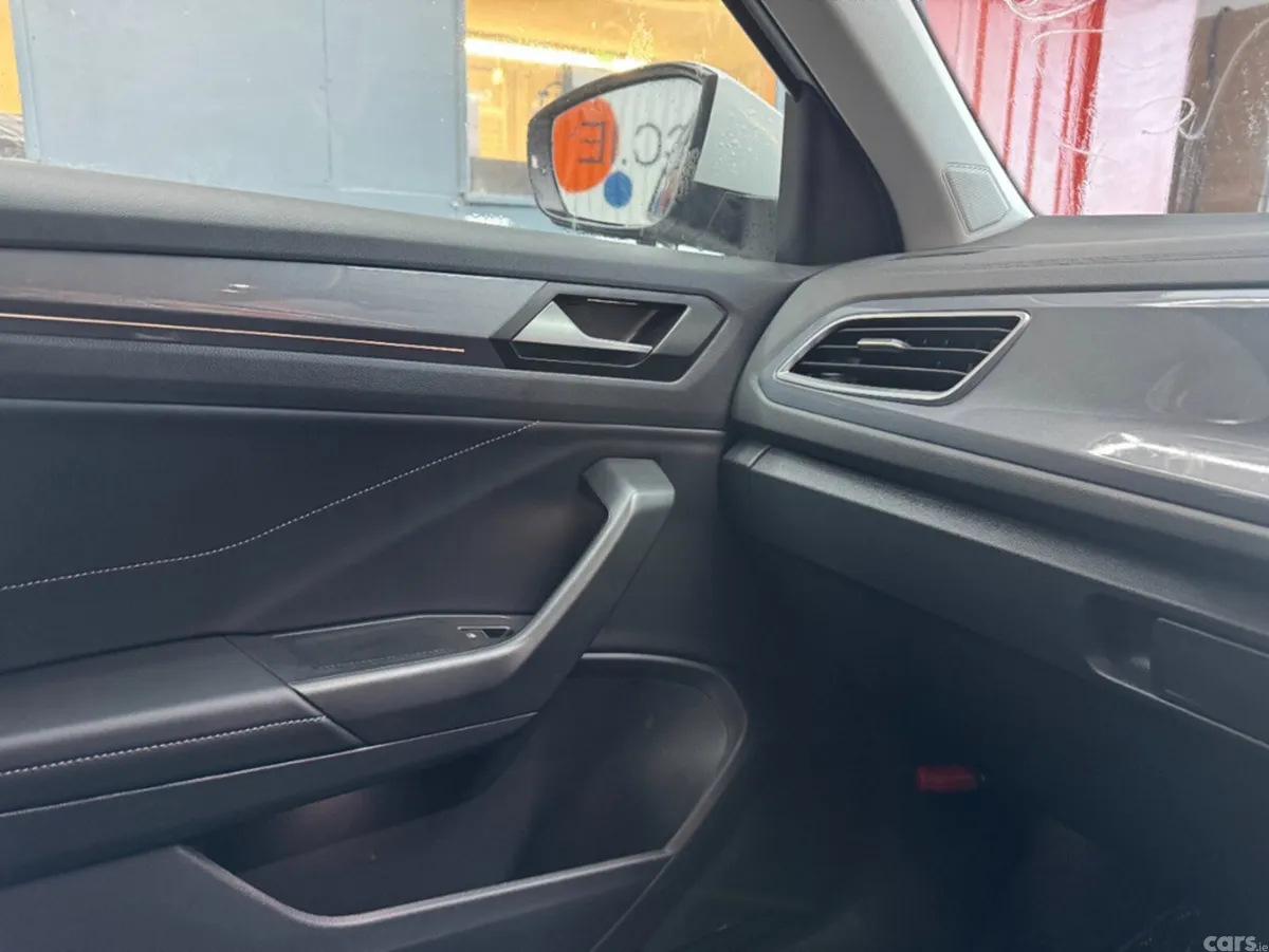 Volkswagen T-Roc SUV, Diesel, 2025, White