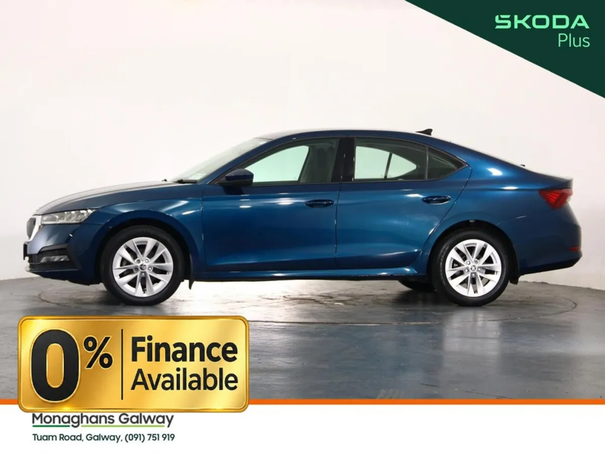 Skoda Octavia Hatchback, Diesel, 2023, Blue
