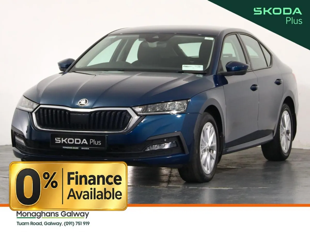 Skoda Octavia Hatchback, Diesel, 2023, Blue