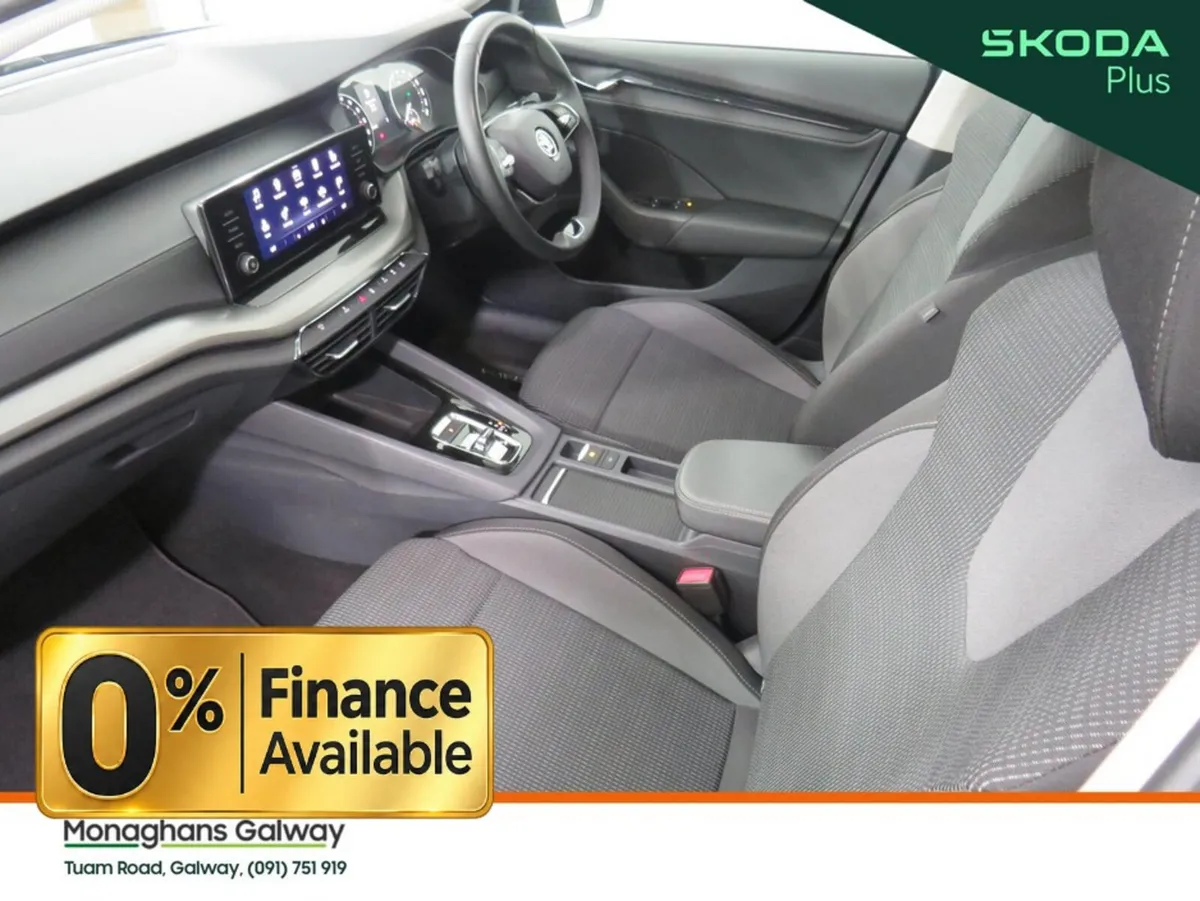 Skoda Octavia Hatchback, Diesel, 2023, Blue