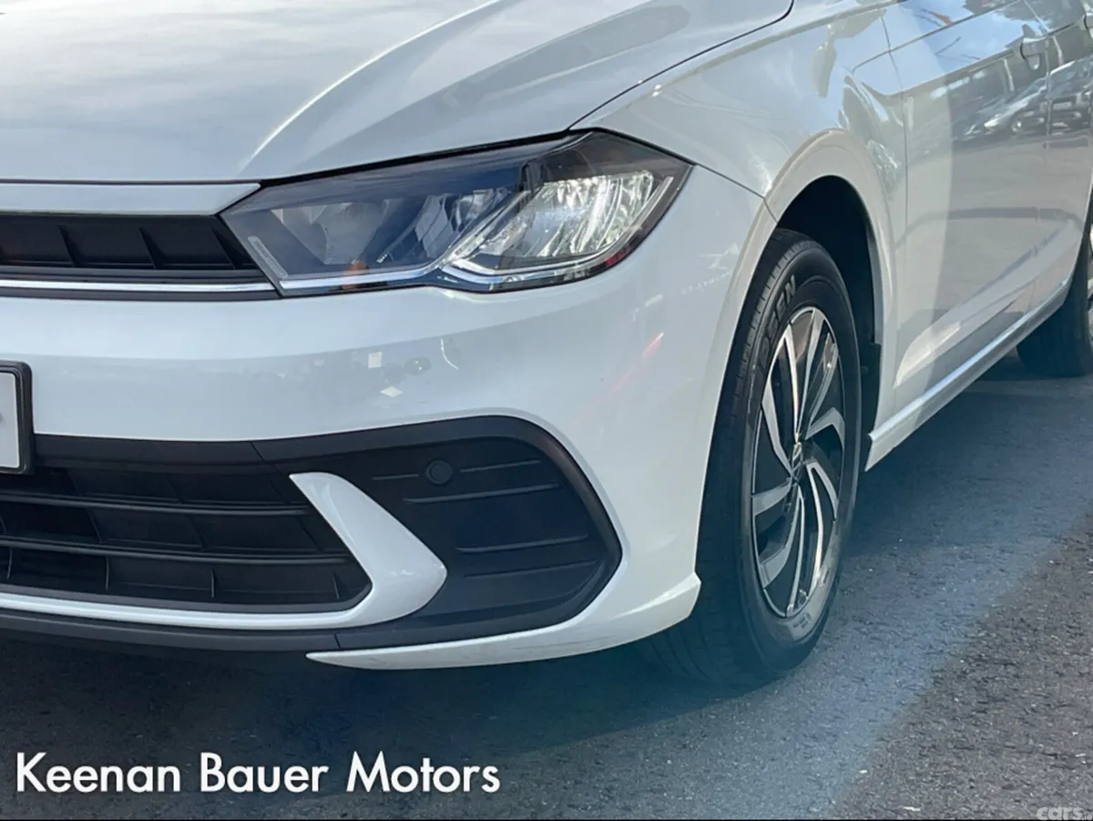 Volkswagen Polo Hatchback, Petrol, 2022, White