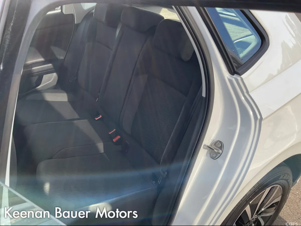 Volkswagen Polo Hatchback, Petrol, 2022, White