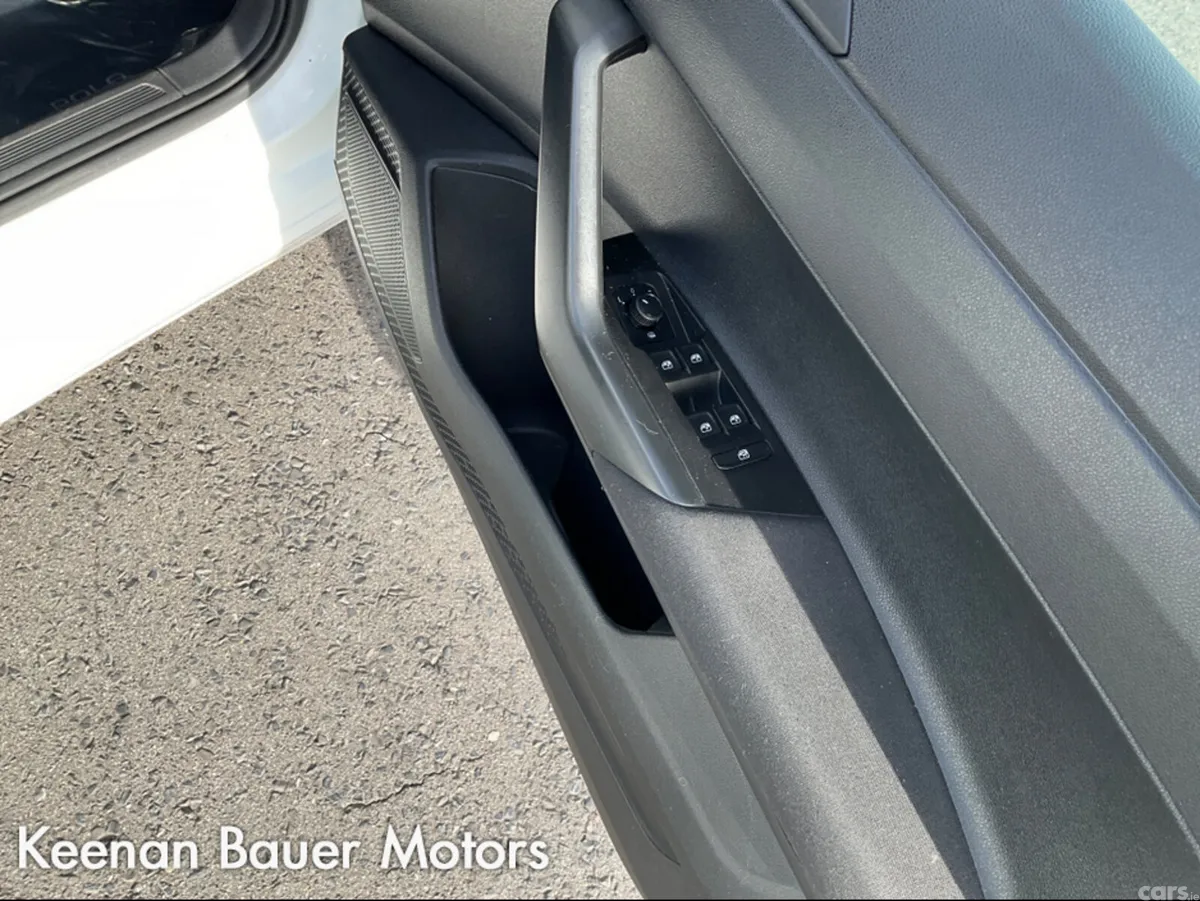 Volkswagen Polo Hatchback, Petrol, 2022, White