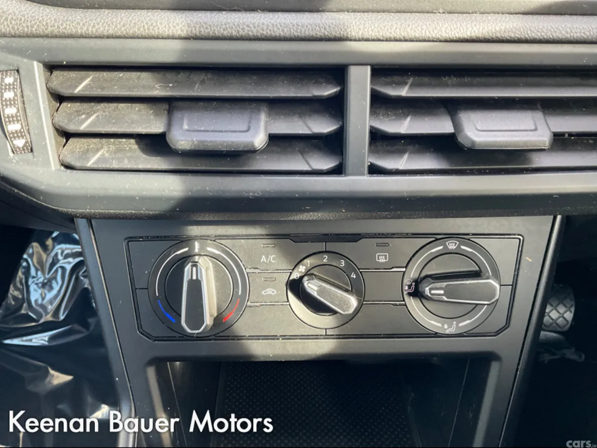 Volkswagen Polo Hatchback, Petrol, 2022, White