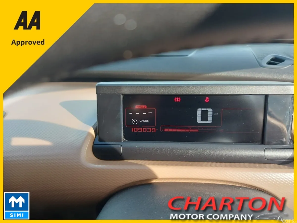 Citroen C4 Cactus Hatchback, Petrol, 2015, White