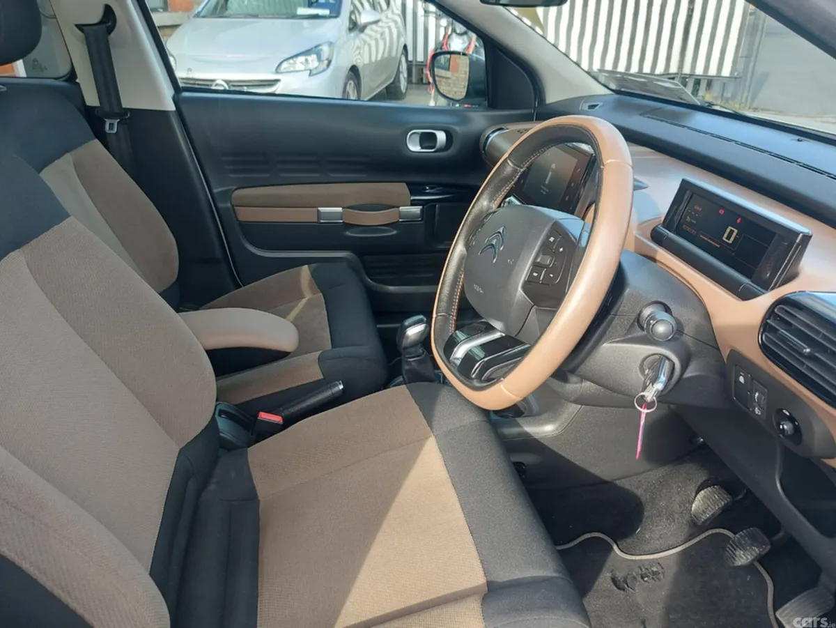 Citroen C4 Cactus Hatchback, Petrol, 2015, White