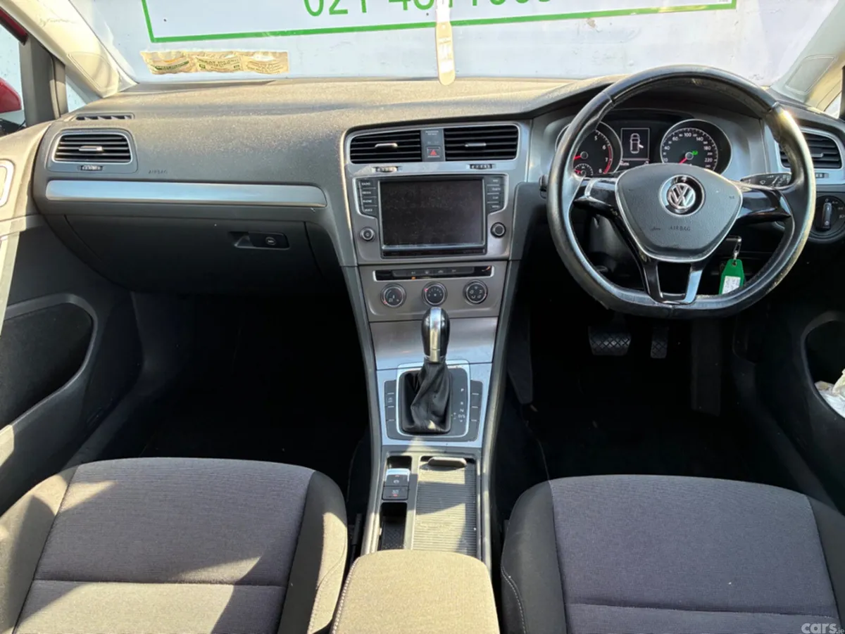 Volkswagen Golf Hatchback, Petrol, 2016, Red