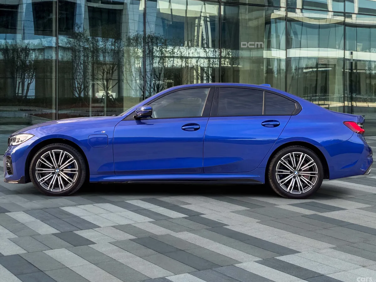 BMW 3-Series Saloon, Petrol Plug-in Hybrid, 2021, Blue