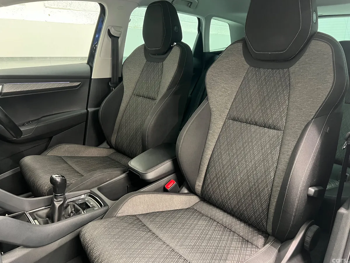 Skoda Karoq Saloon, Diesel, 2024, Black