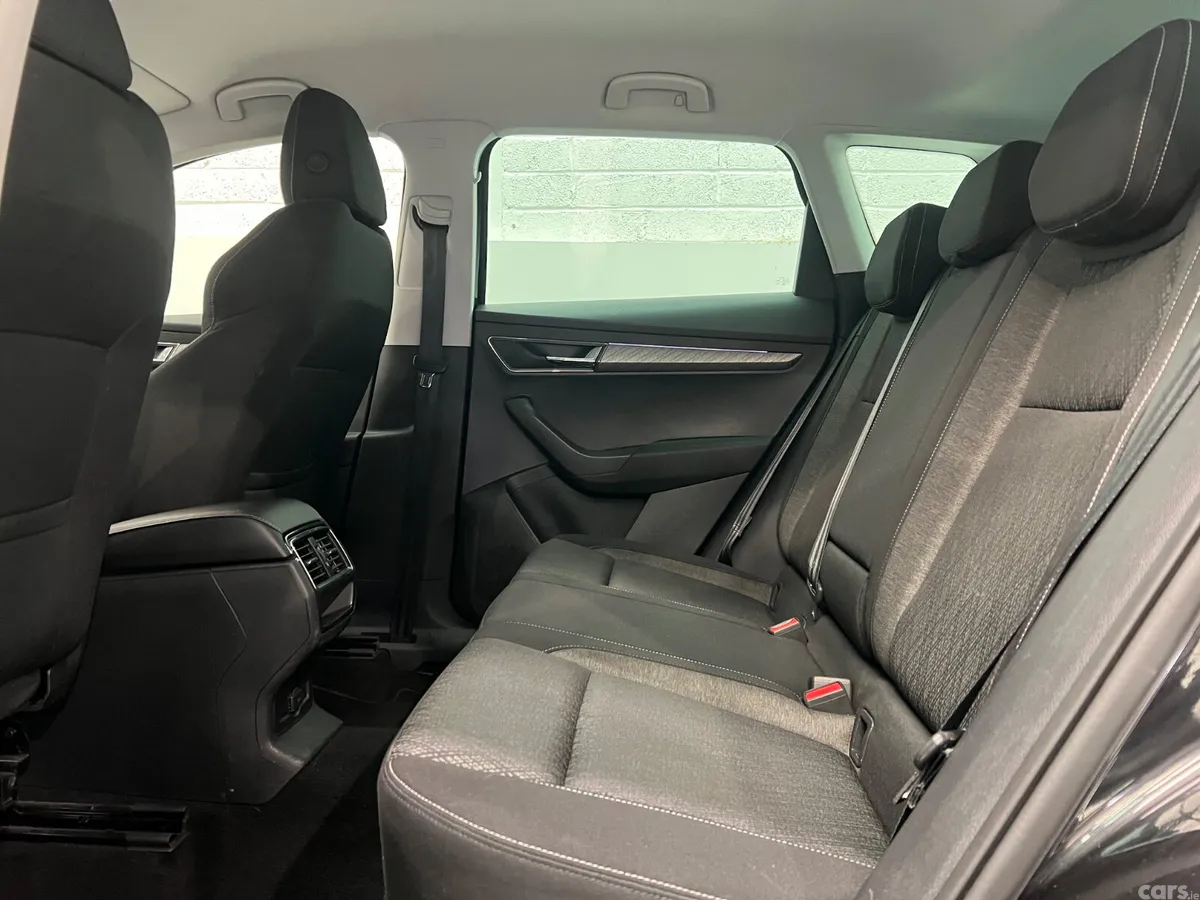 Skoda Karoq Saloon, Diesel, 2024, Black
