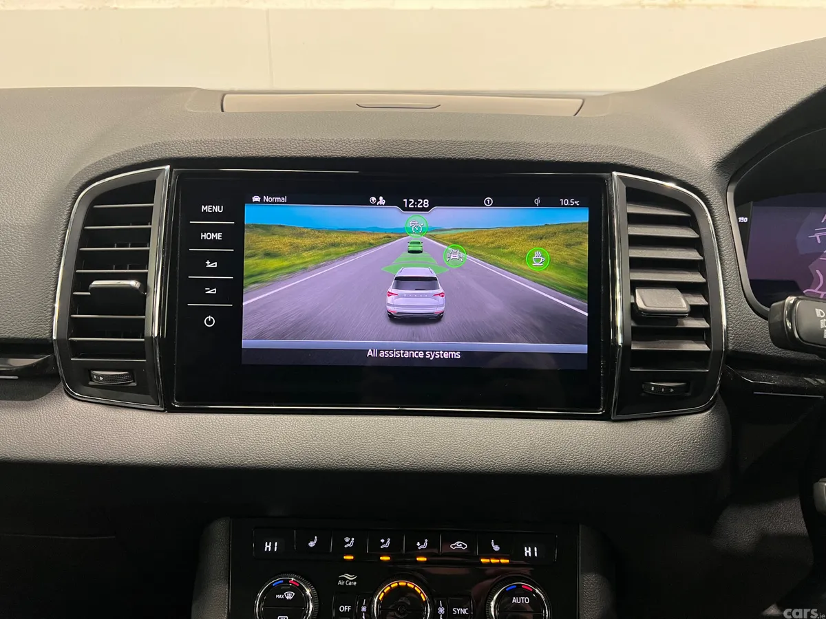 Skoda Karoq Saloon, Diesel, 2024, Black