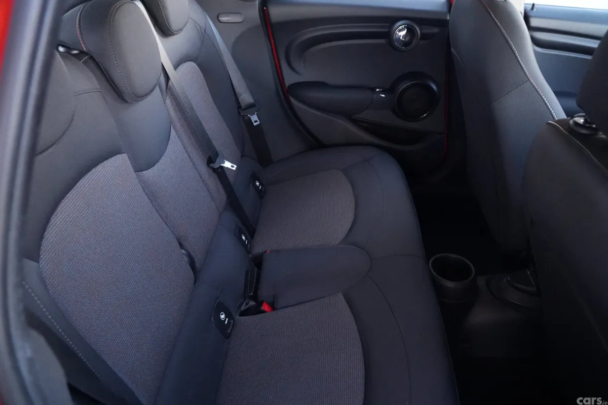 Mini Cooper Hatchback, Petrol, 2019, Red