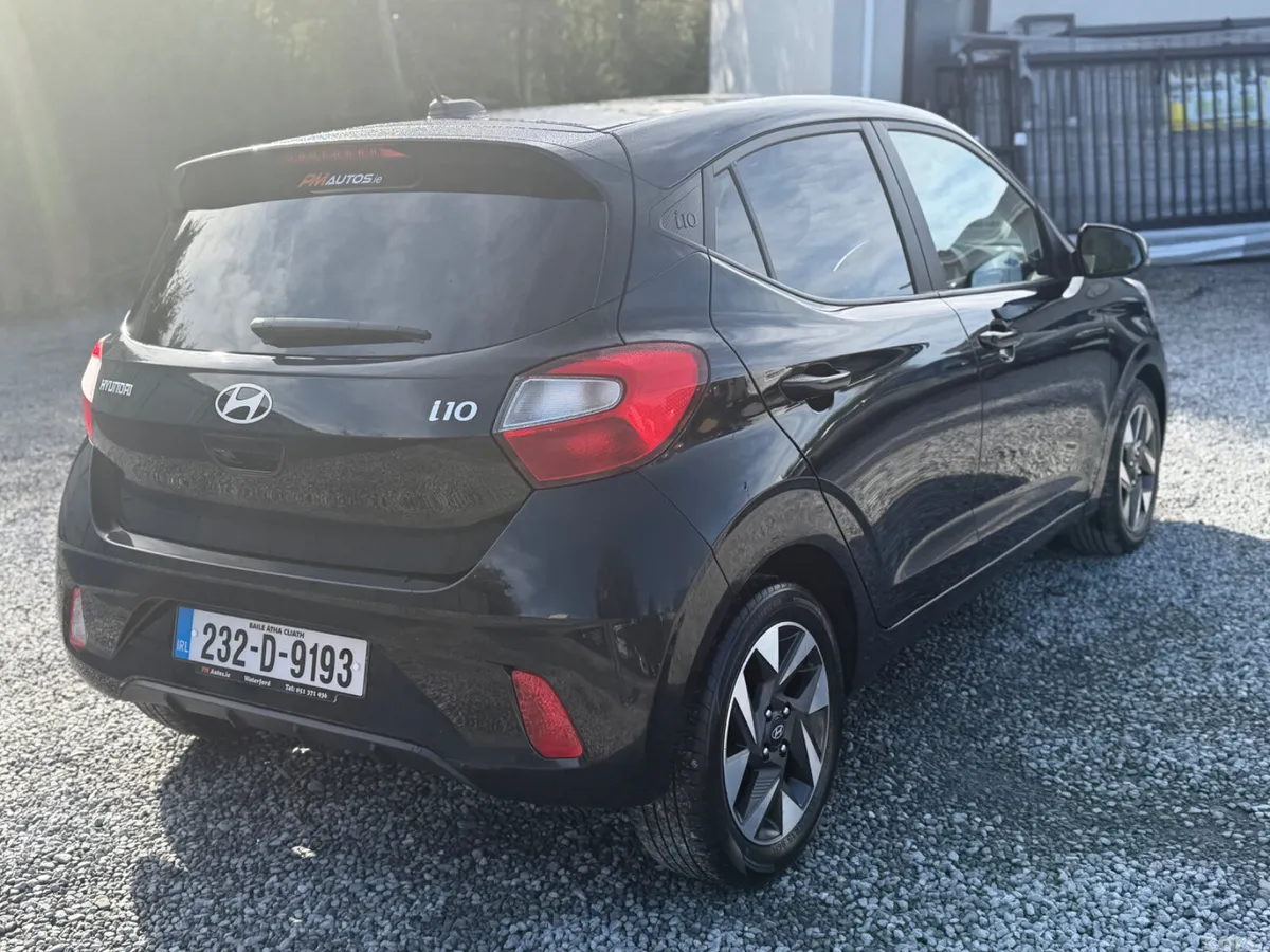 Hyundai i10 Hatchback, Petrol, 2023, Black