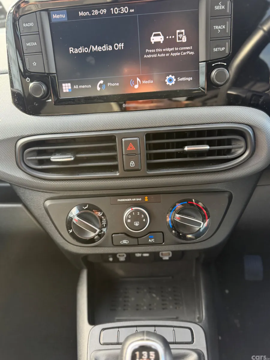 Hyundai i10 Hatchback, Petrol, 2023, Black