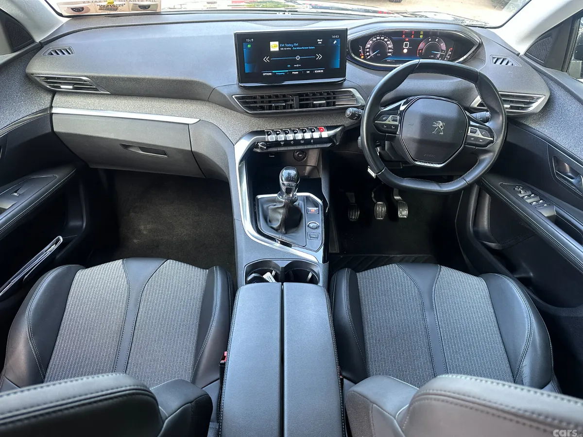 Peugeot 3008 MPV, Diesel, 2021, Grey