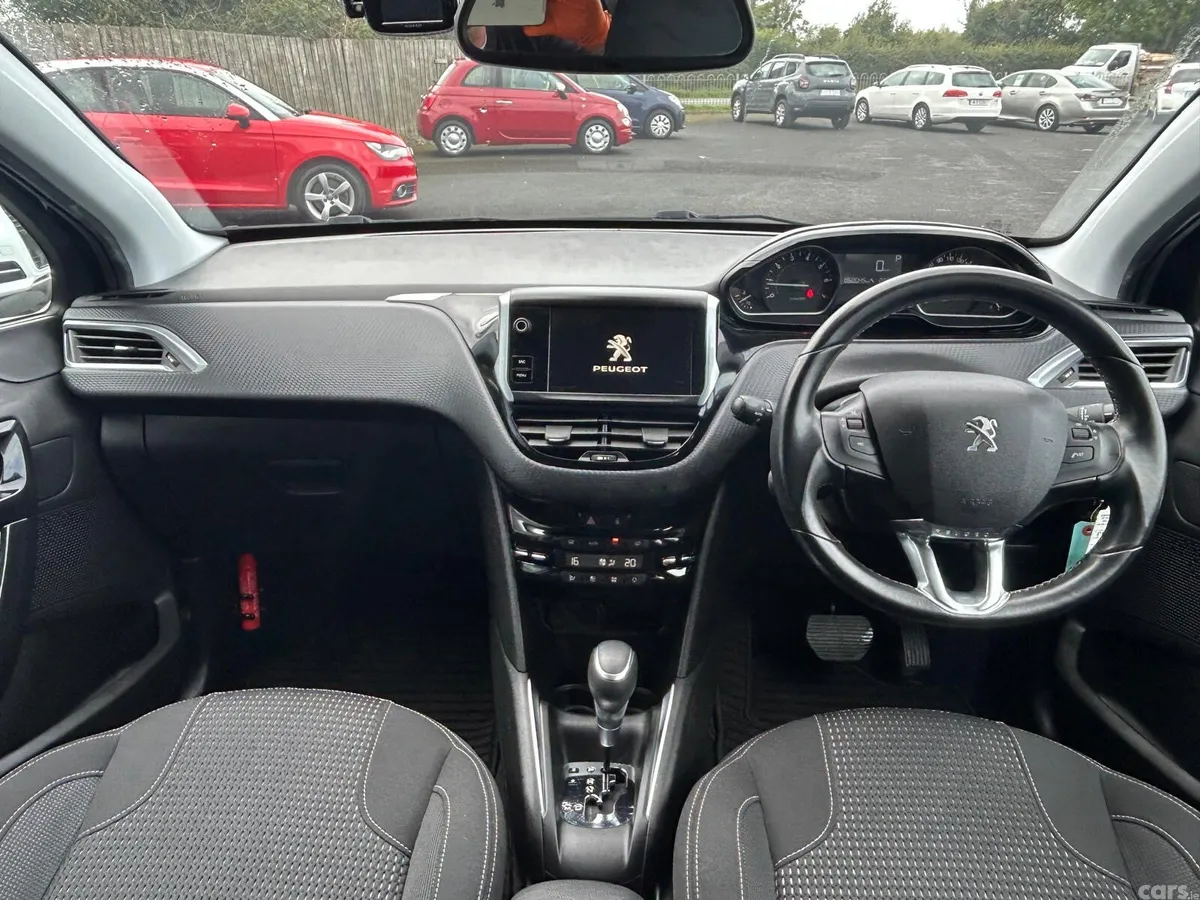 Peugeot 208 Hatchback, Petrol, 2019, Blue