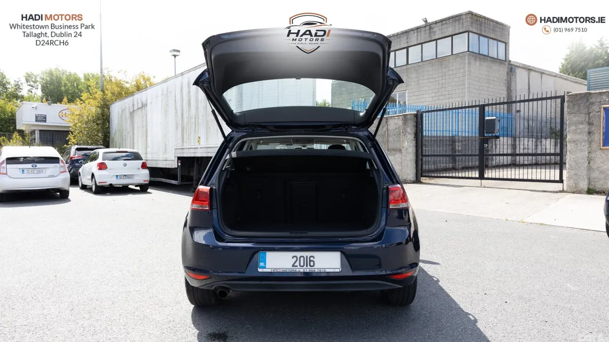 Volkswagen Golf Hatchback, Petrol, 2016, Blue