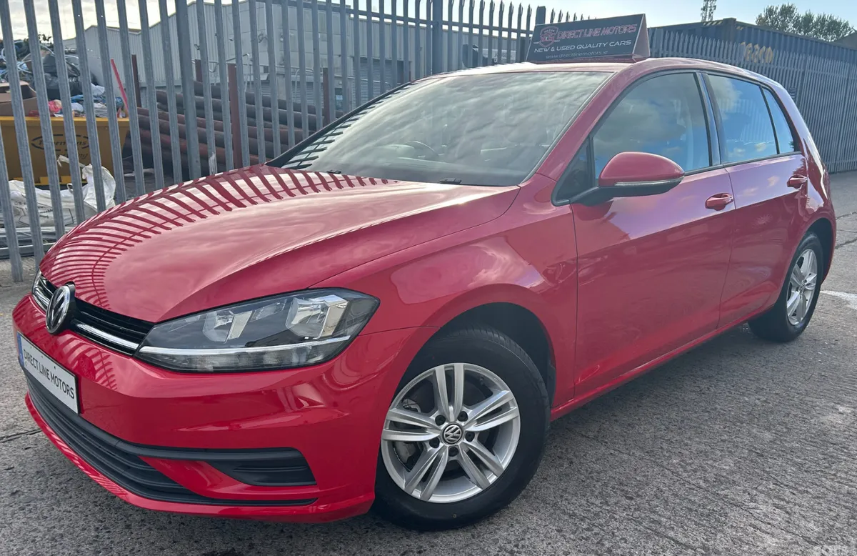Volkswagen Golf Hatchback, Petrol, 2018, Red