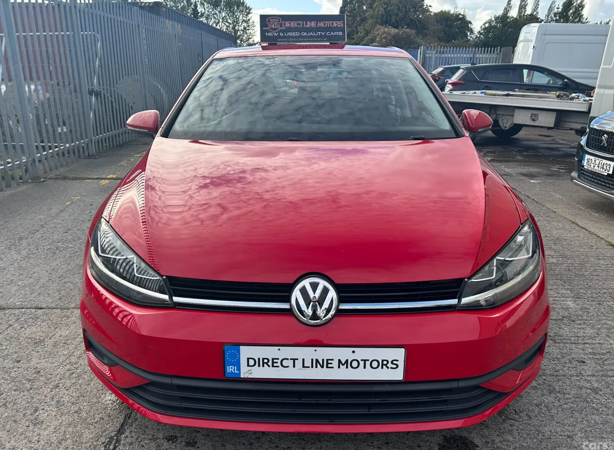 Volkswagen Golf Hatchback, Petrol, 2018, Red