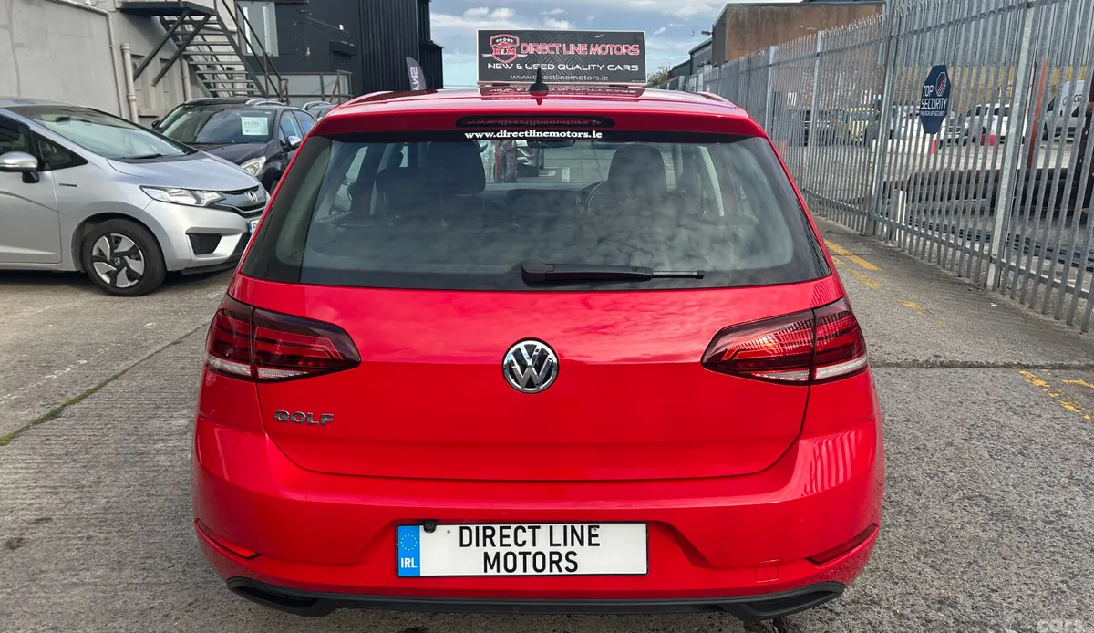 Volkswagen Golf Hatchback, Petrol, 2018, Red