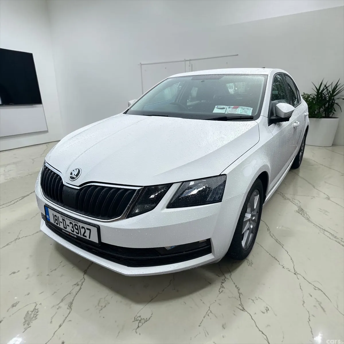 Skoda Octavia Saloon, Diesel, 2018, White