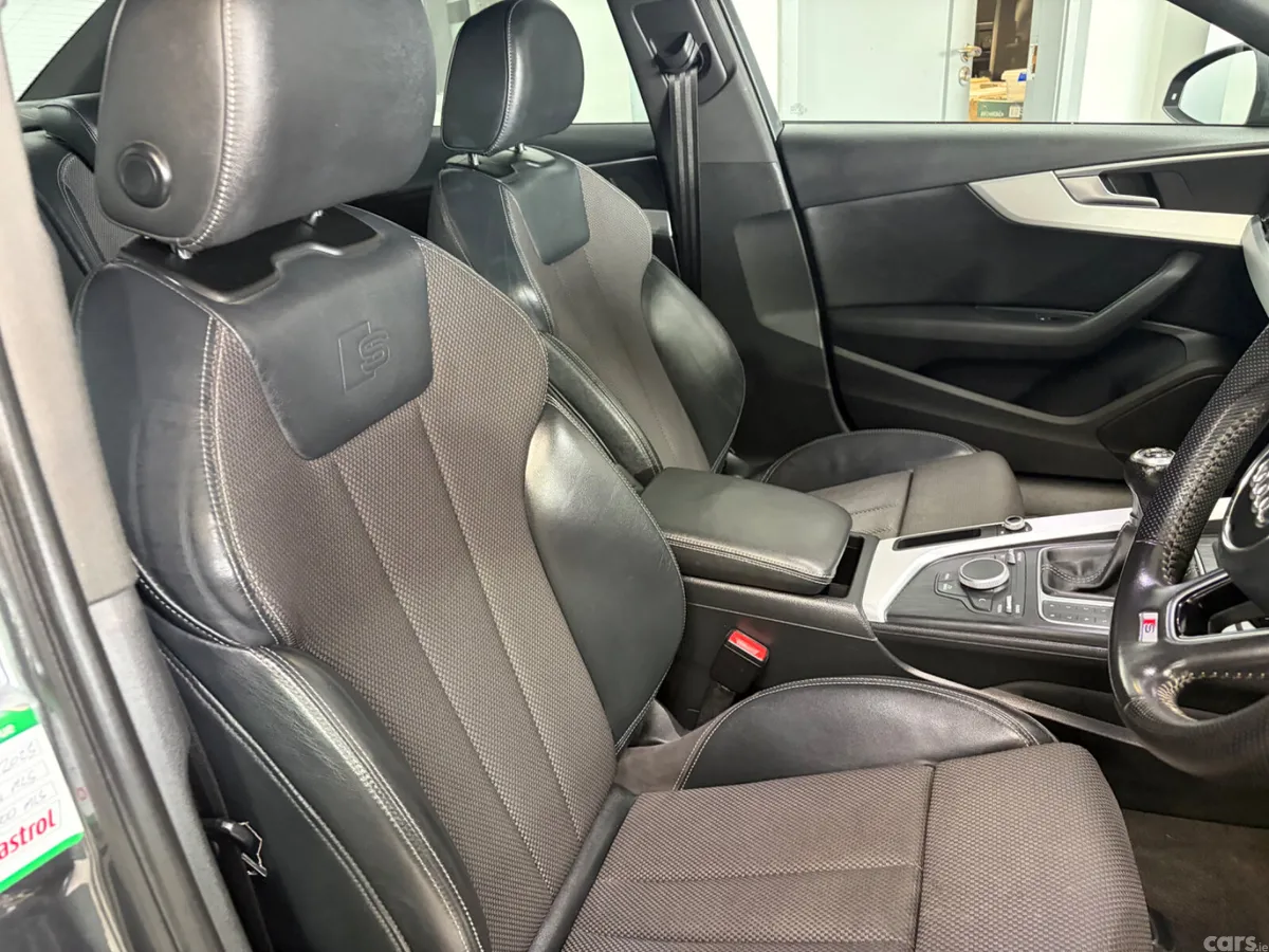 Audi A4 Saloon, Diesel, 2017, Grey