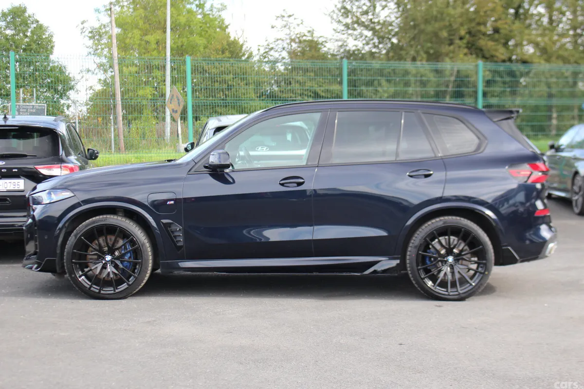 BMW X5 SUV, Petrol Hybrid, 2023, Black