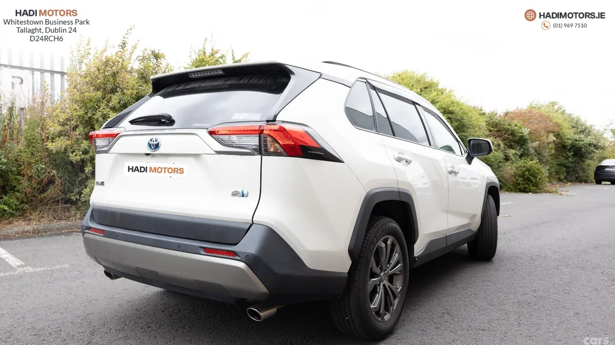 Toyota RAV4 SUV, Petrol Hybrid, 2022, White