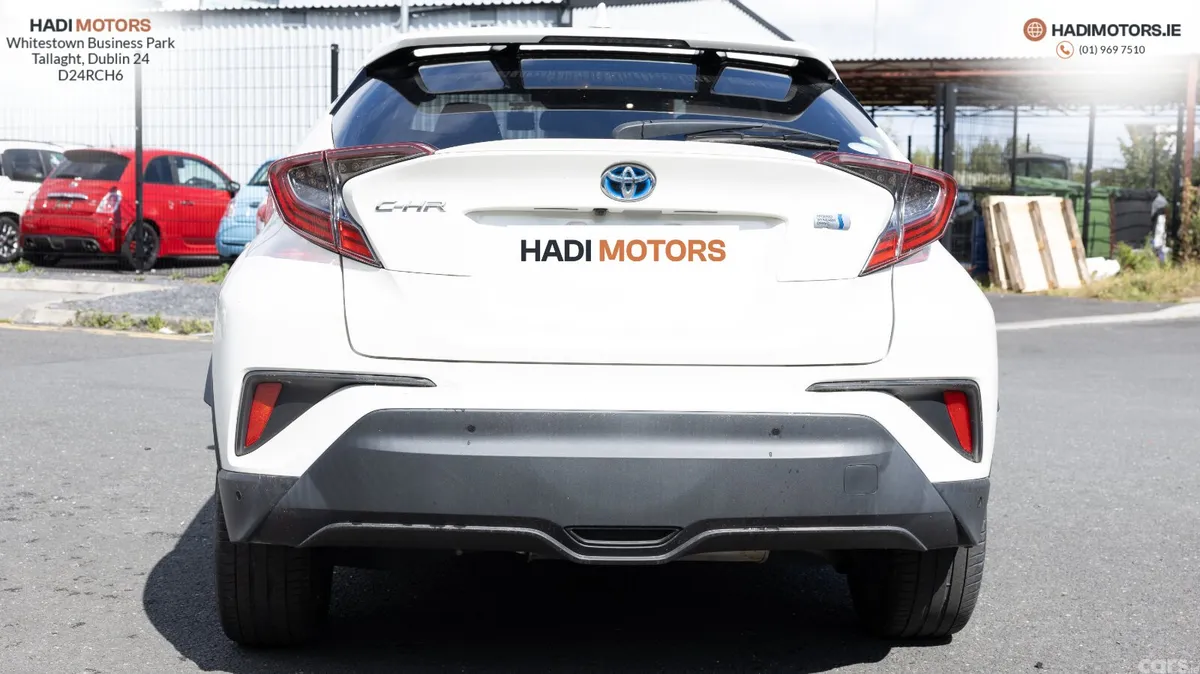 Toyota C-HR SUV, Petrol Hybrid, 2019, White