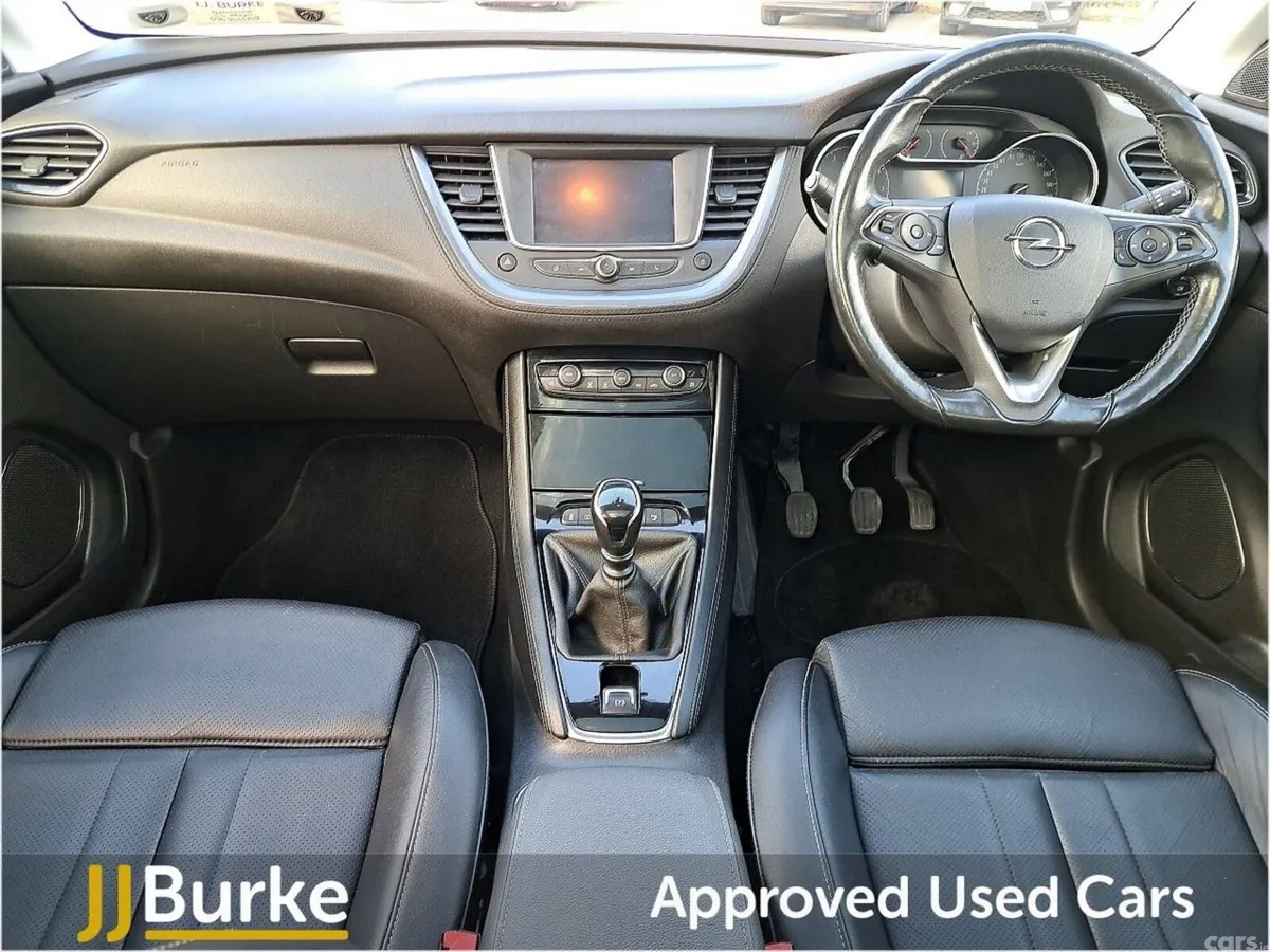 Opel Grandland X MPV, Diesel, 2021, Red