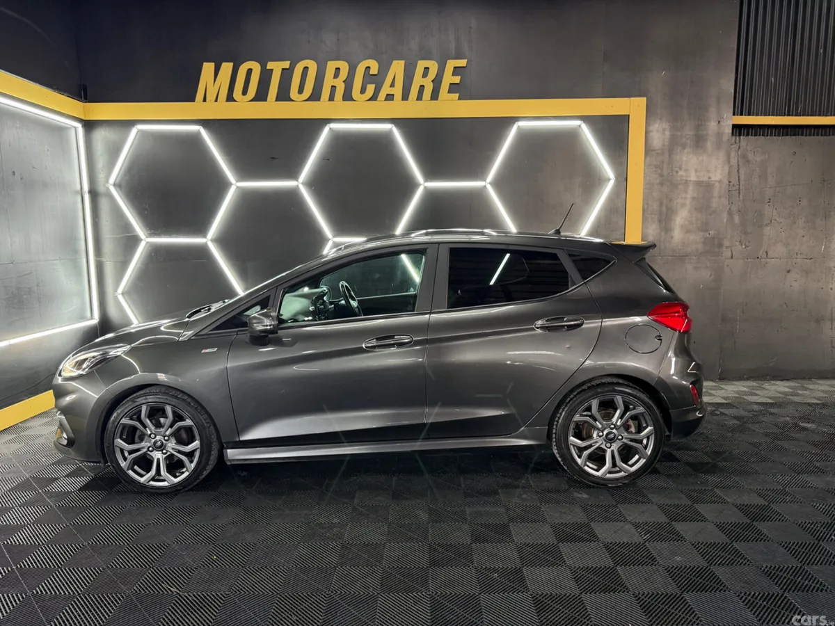 Ford Fiesta Hatchback, Petrol, 2019, Grey