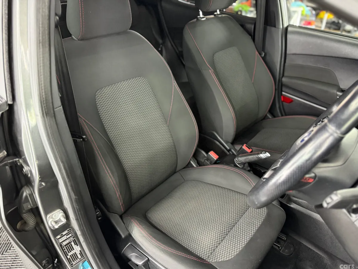 Ford Fiesta Hatchback, Petrol, 2019, Grey