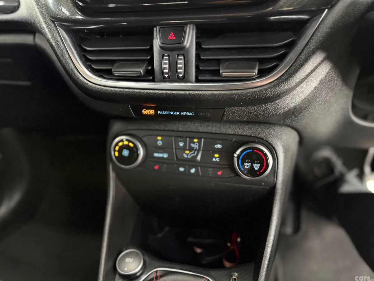 Ford Fiesta Hatchback, Petrol, 2019, Grey