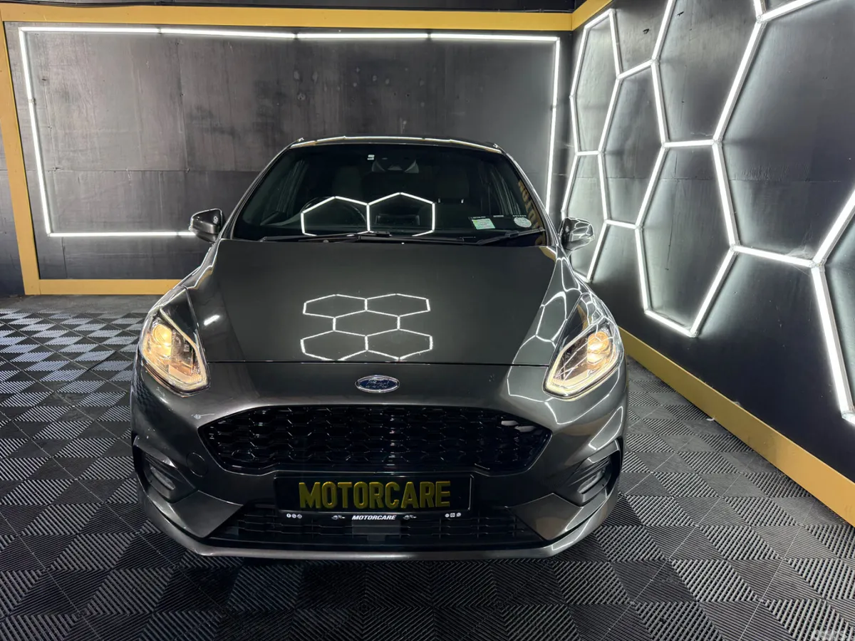 Ford Fiesta Hatchback, Petrol, 2019, Grey