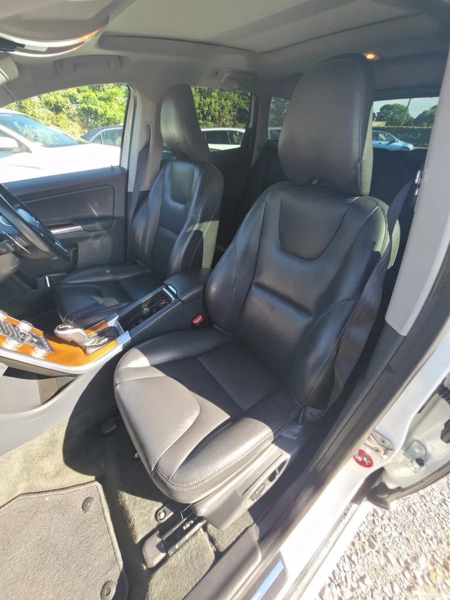 Volvo XC60 SUV, Diesel, 2017, White