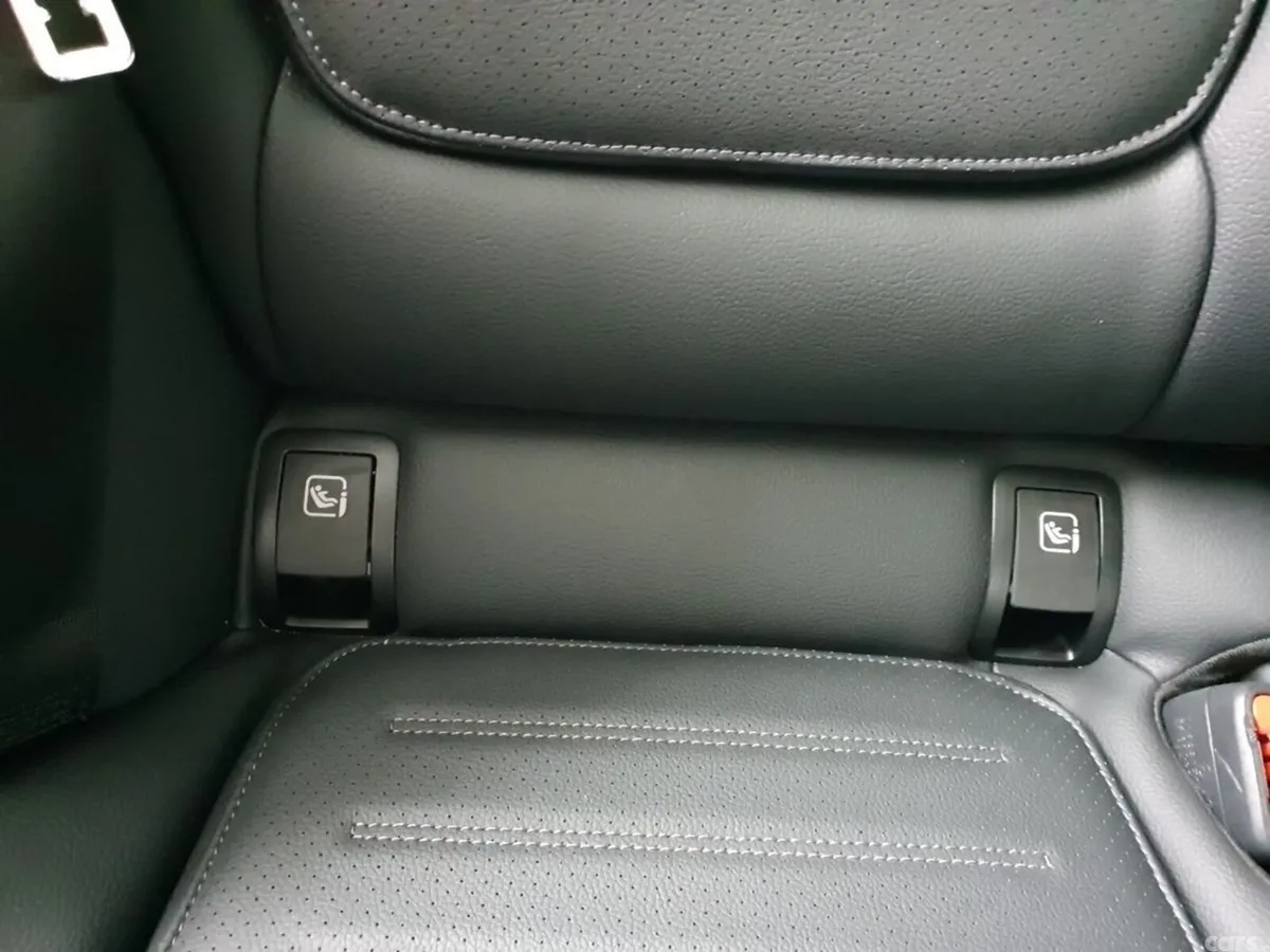 Mercedes-Benz C-Class Saloon, Petrol Plug-in Hybrid, 2024, Silver