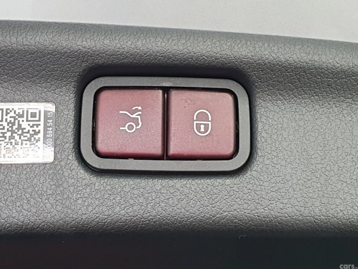 Mercedes-Benz C-Class Saloon, Petrol Plug-in Hybrid, 2024, Silver