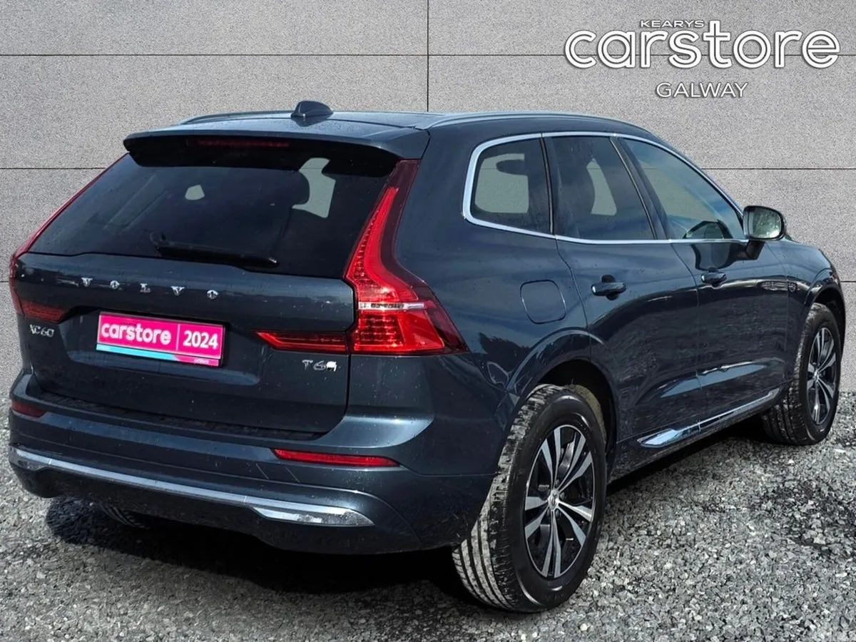 Volvo XC60 SUV, Petrol Hybrid, 2024, Blue