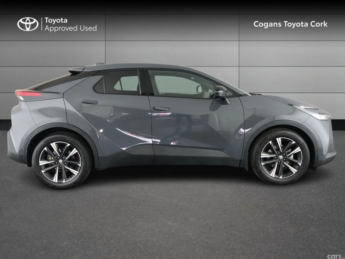 Toyota C-HR SUV, Petrol Hybrid, 2026, Grey