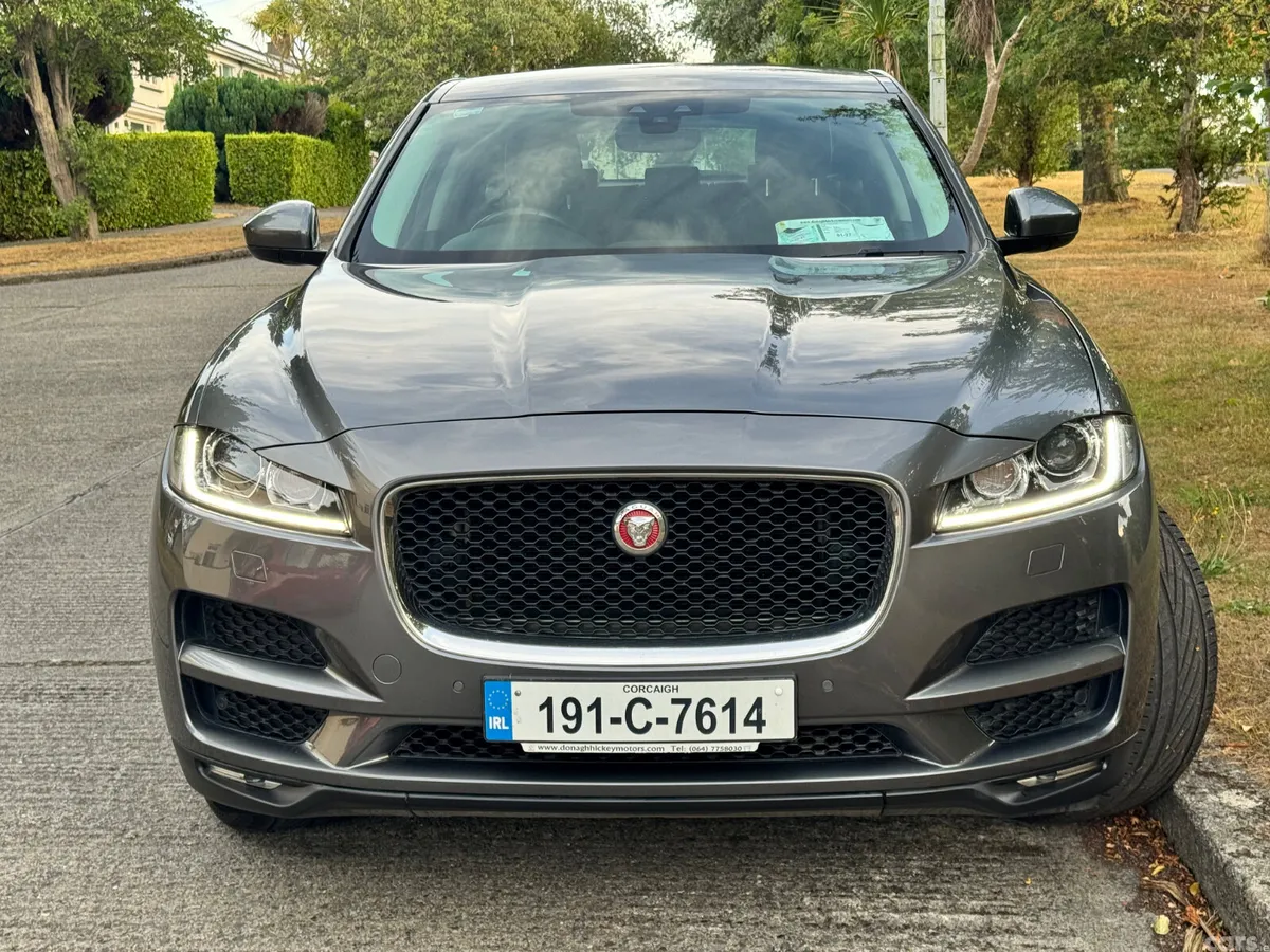 Jaguar F-Pace SUV, Diesel, 2019, Grey