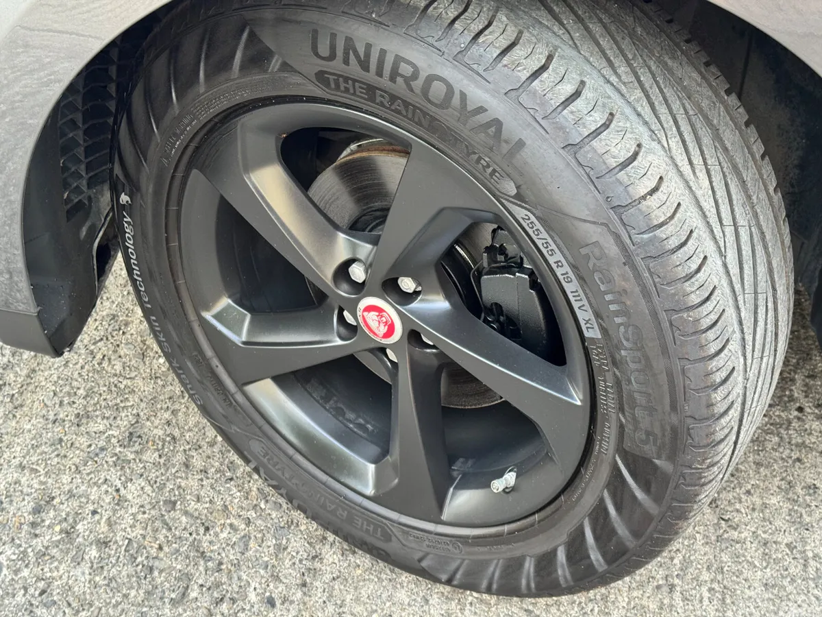 Jaguar F-Pace SUV, Diesel, 2019, Grey