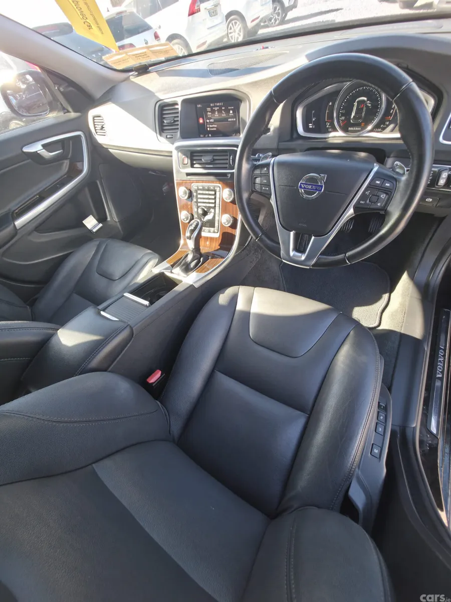 Volvo V60 Estate, Diesel, 2018, Black
