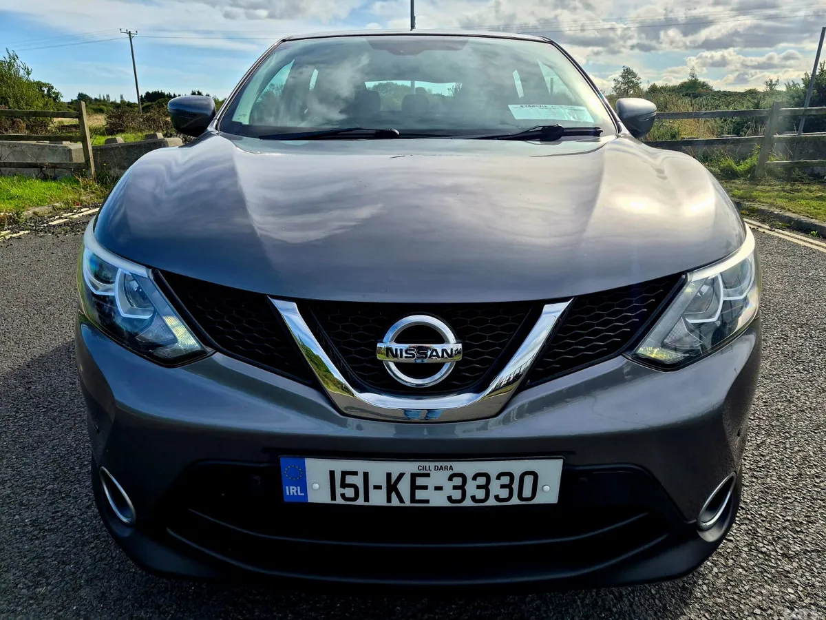 Nissan Qashqai Hatchback, Diesel, 2015, Grey