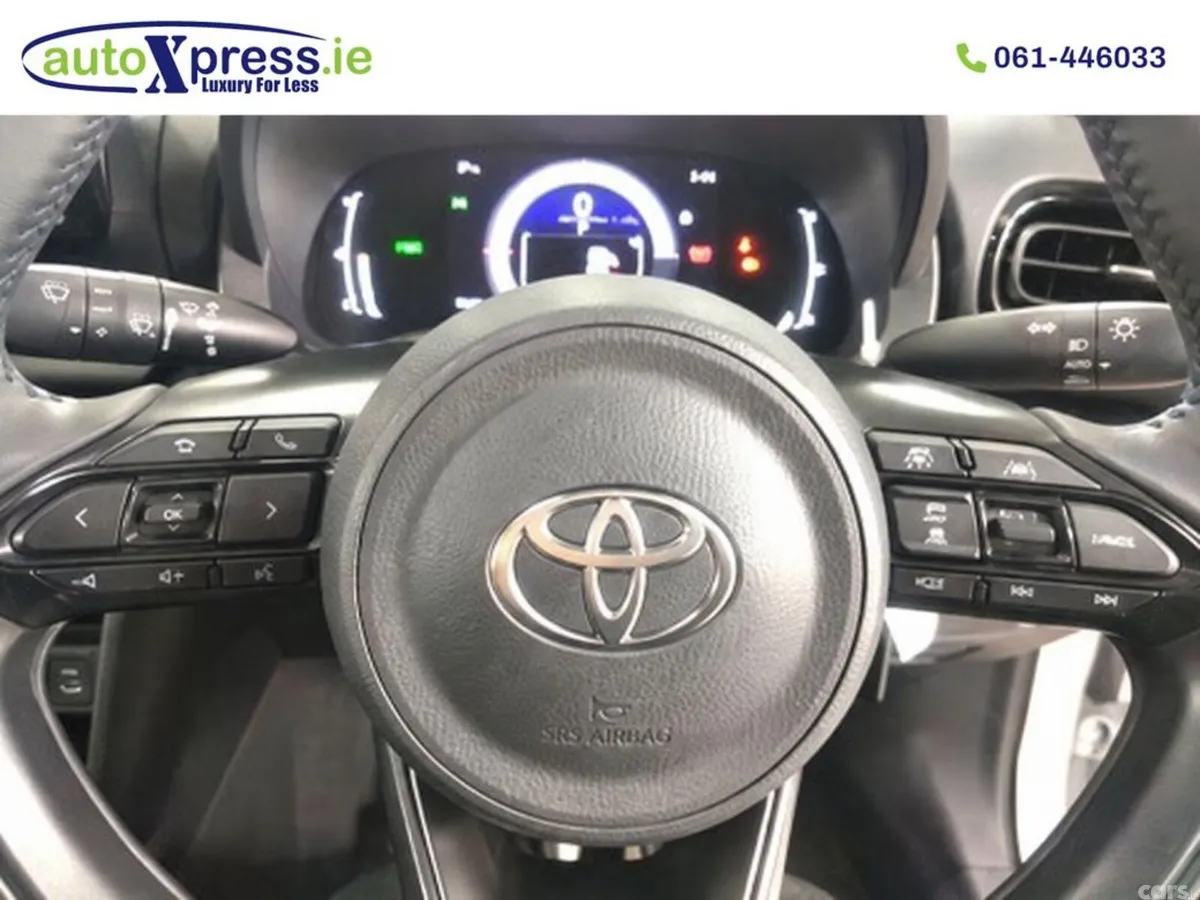 Toyota Yaris Cross SUV, Petrol Hybrid, 2024, White