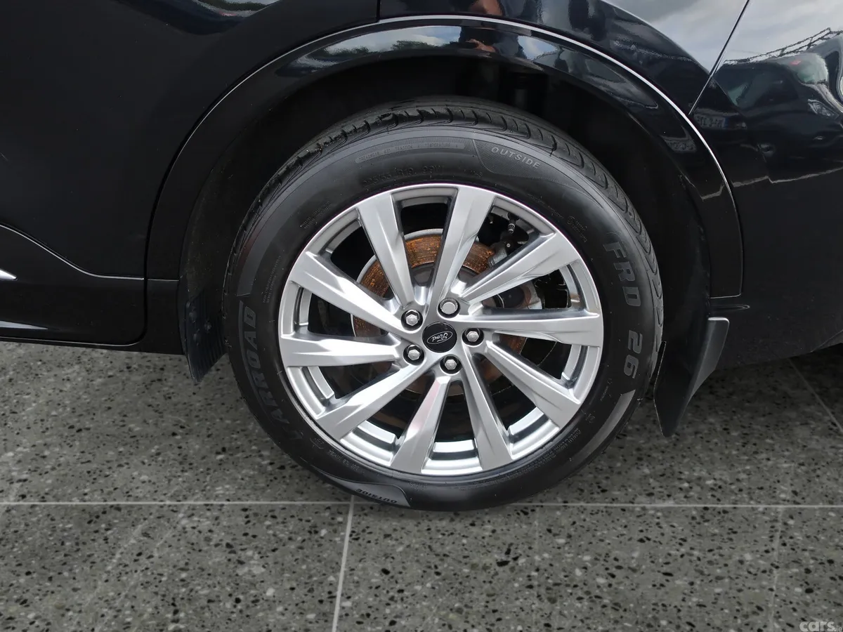 Ford Kuga SUV, Petrol Hybrid, 2023, Black
