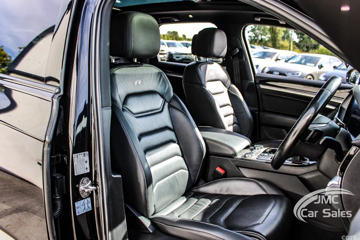 Volkswagen Touareg SUV, Diesel, 2020, Black