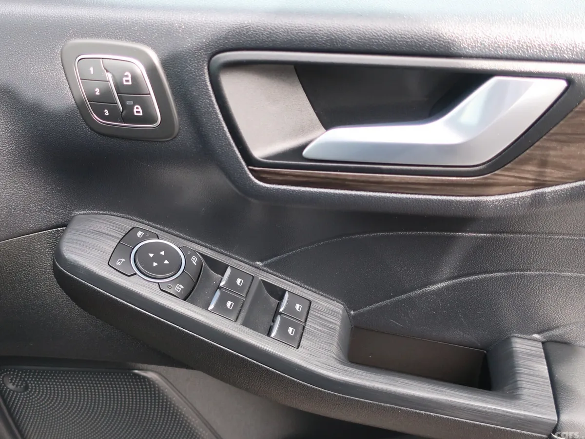 Ford Kuga SUV, Petrol Hybrid, 2023, Black