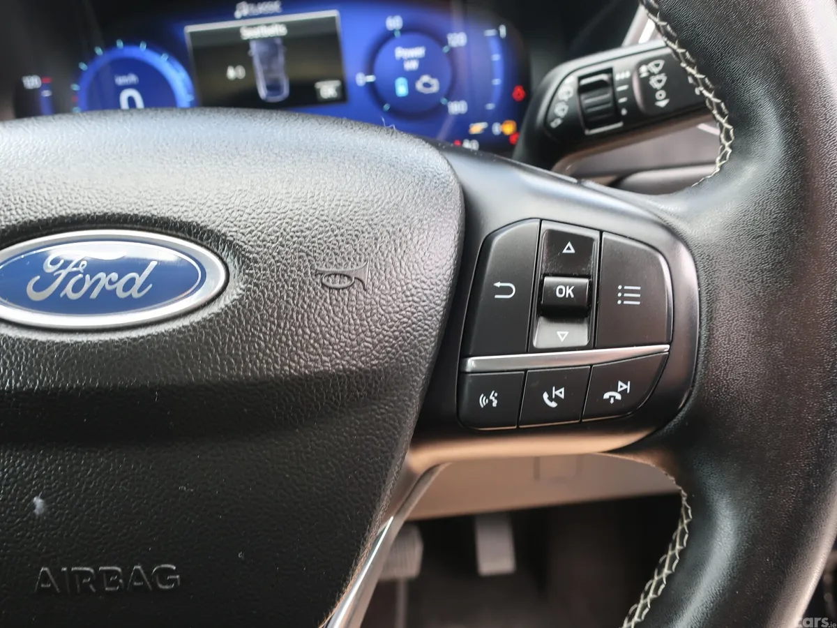 Ford Kuga SUV, Petrol Hybrid, 2023, Black