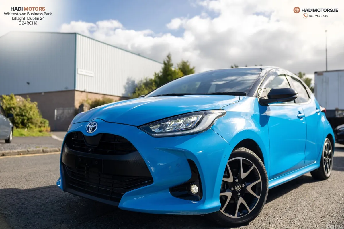 Toyota Yaris Hatchback, Petrol Hybrid, 2020, Blue
