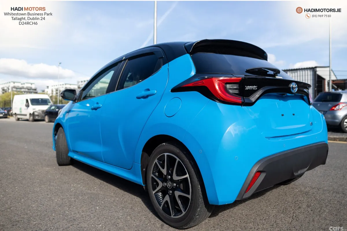 Toyota Yaris Hatchback, Petrol Hybrid, 2020, Blue